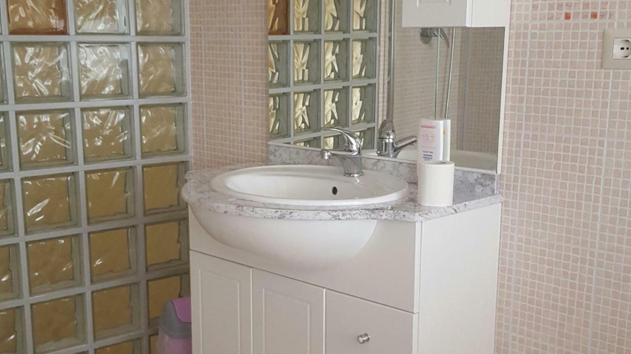 Bed and Breakfast Su Carreri Armungia Exterior foto